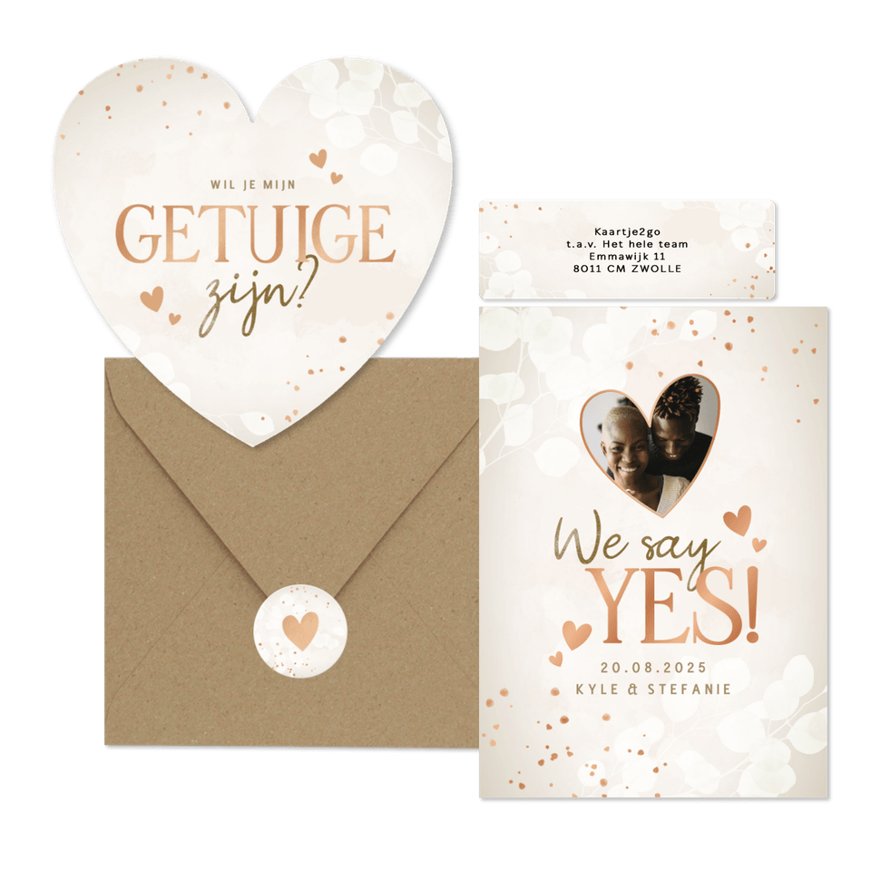 Beige trouwset met eucalyptus en hartjes